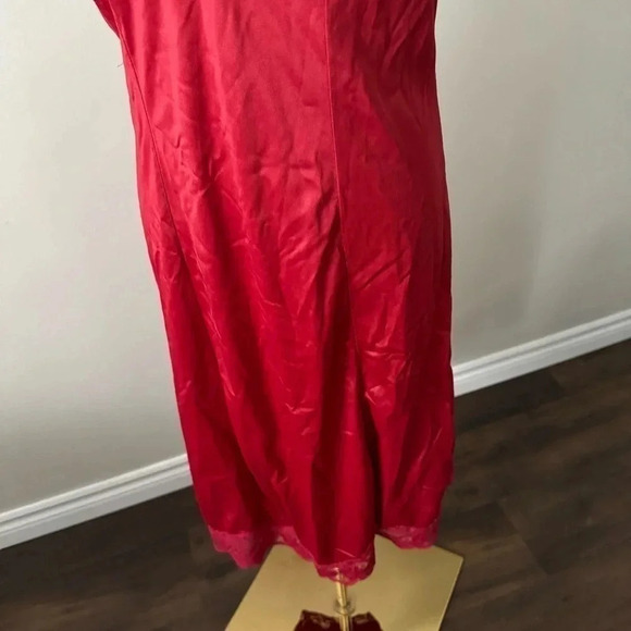 Vintage red nylon and lace  slip dress M - Picture 4 of 6